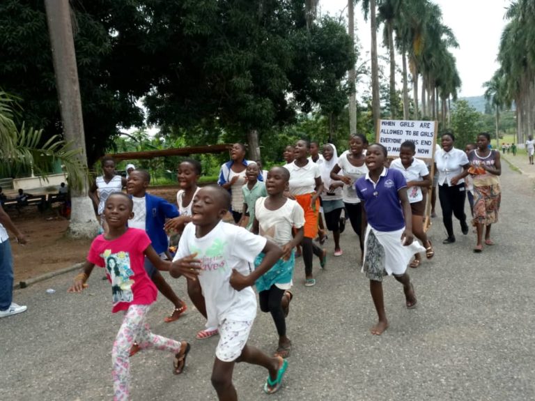 Girls Run Marathon to Campaign against Child Marriage