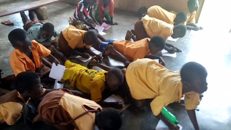 Mama-Akura D/A School Cries for Support as Pupils Study in Structures and on Floors