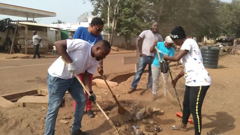 Nkwanta South Students Mark 62nd Independence Day with Clean-up Exercise