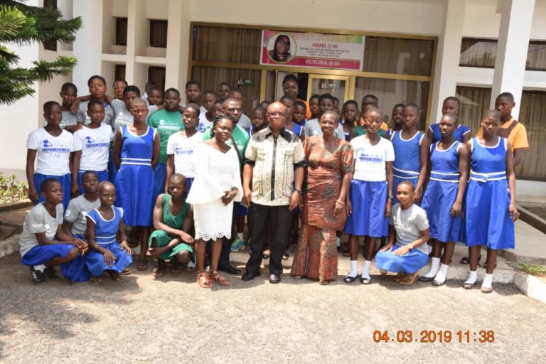 Minister Hosts Young School Girls from Todome-Kpalime